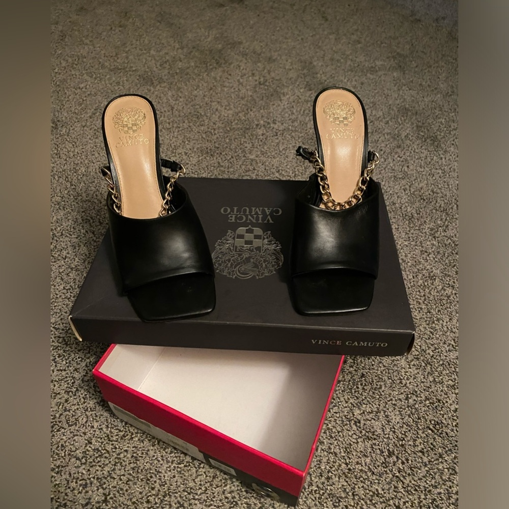 Vince Camuto heel gold chain sandal